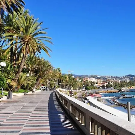 Loft In The Center For 3 People דירה